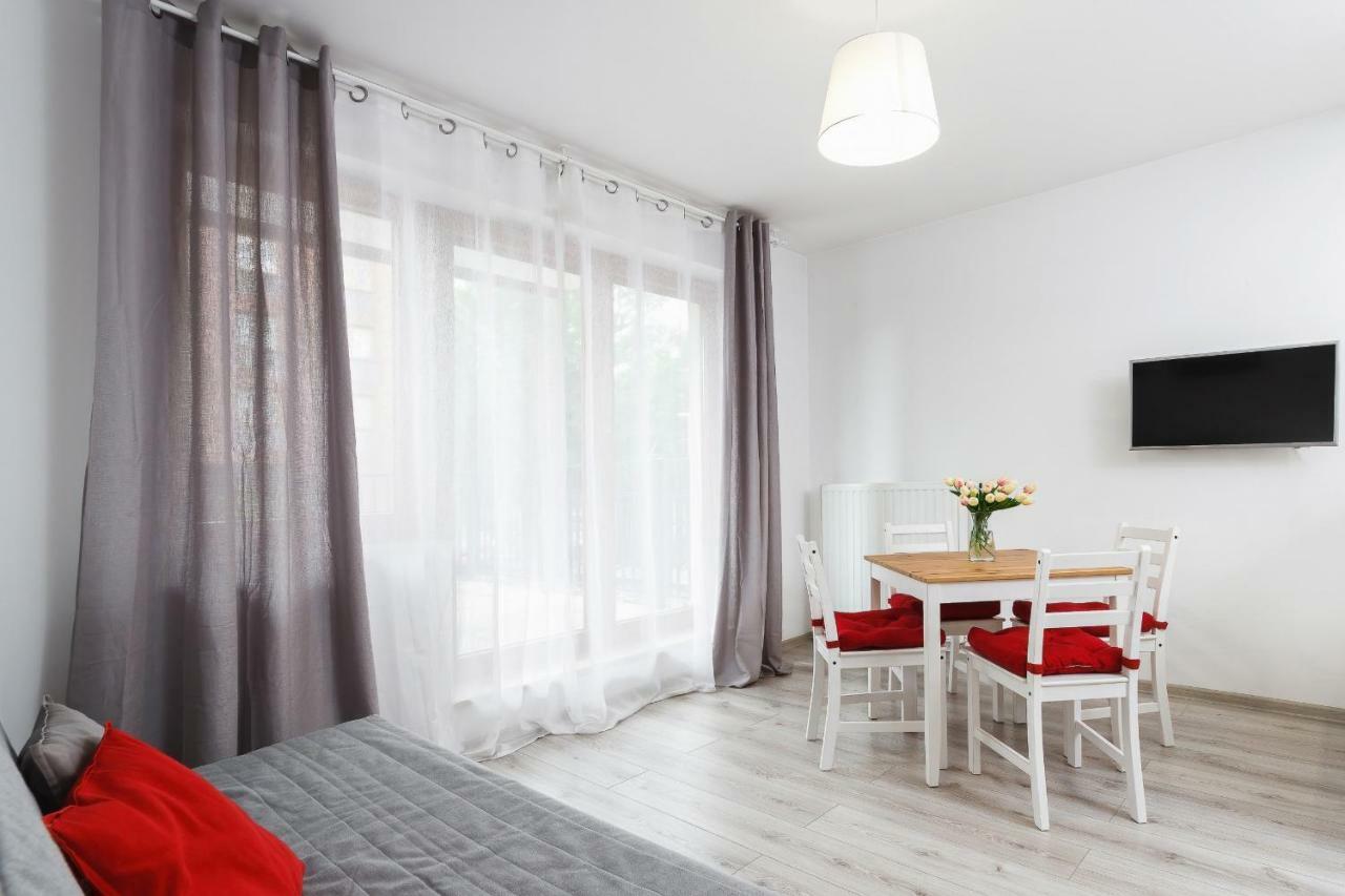 Claro Ii By Renters Krakov